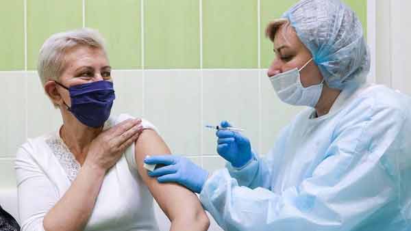 러시아, 자체 개발 세번째 코로나19 백신 '코비박' 승인