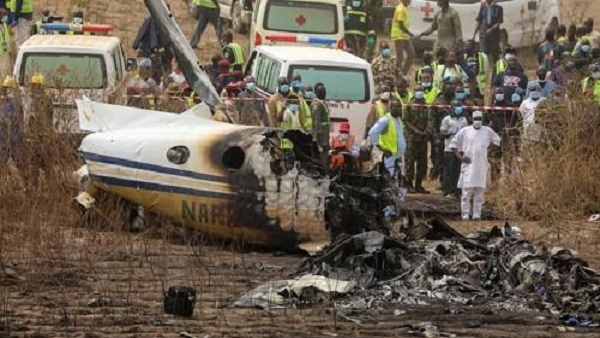 나이지리아에서 군용기 추락…최소 7명 사망