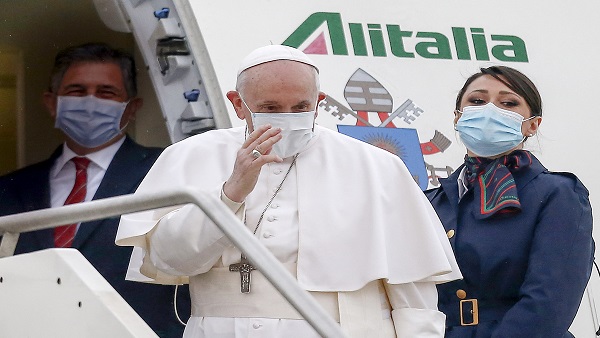 이라크 방문한 교황 "폭력과 극단주의 중단해야"