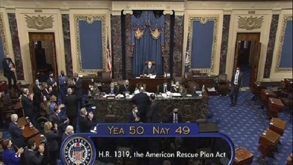 미 상원, '2천140조원' 규모 코로나19 구제법안 통과 