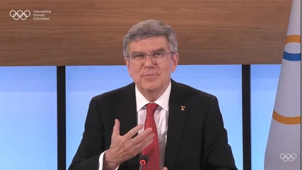 바흐 IOC 위원장, 연임…"도쿄올림픽 올 여름 개최할 것" 재확인