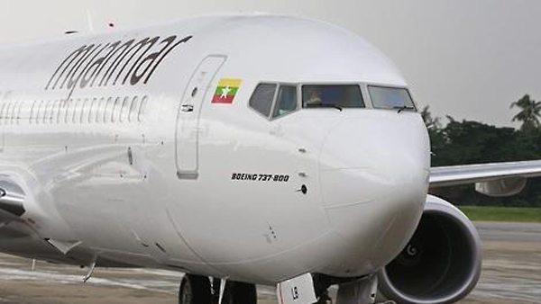 "가장 빠른 항공편 언제냐"…미얀마 엑소더스에 한국행 '만석'