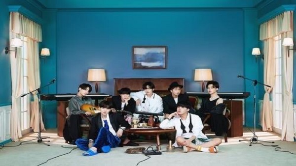 BTS, 한국어·영어 이어 일본어 곡도 빌보드 글로벌 톱10 기록