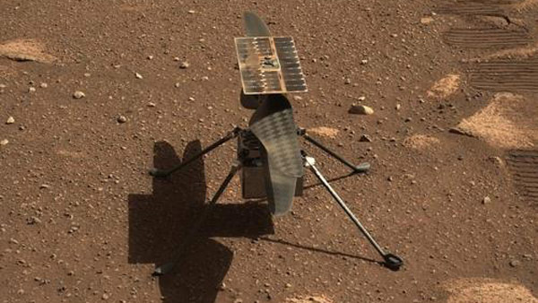 오늘 화성에서 1.8kg 무인 헬기가 뜬다…"외계 동력 비행 성공?"