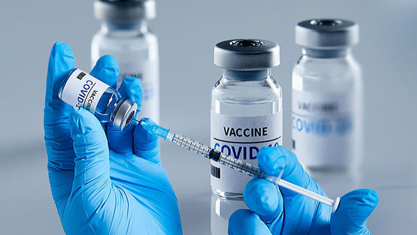 전세계 백신 접종률 높은 나라 중 17개국, 중국산·러시아산 썼다