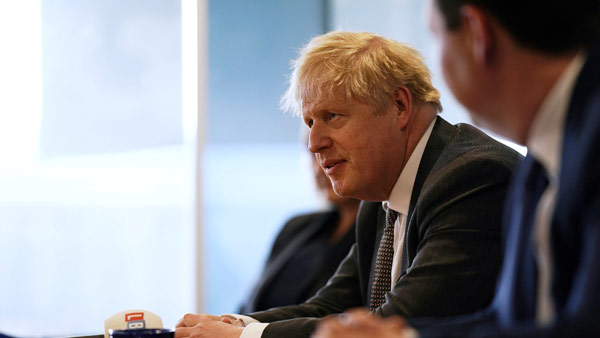 영국 의원들, 코로나19 백신 지적재산권 보호 로비 의혹 규명 촉구