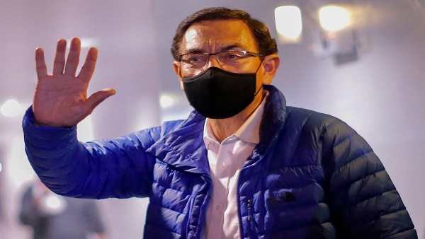 새치기로 중국 백신 접종했던 페루 전 대통령, 코로나19 확진