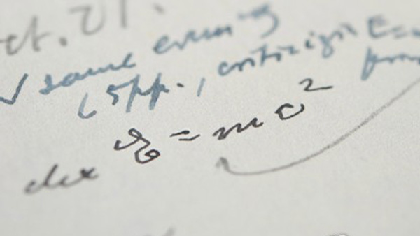 아인슈타인이 직접 쓴 'E=mc²' 담긴 편지, 14억원에 팔려