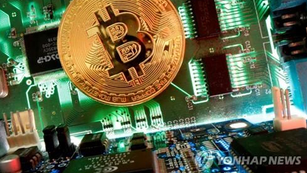 지난달 고점 찍은 비트코인, 이달 36% 폭락…10년 만 최대 하락 폭