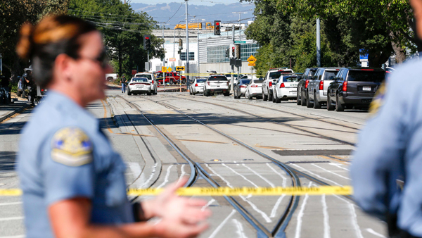 미 마이애미서 또 총기 난사2명 사망20여명 부상