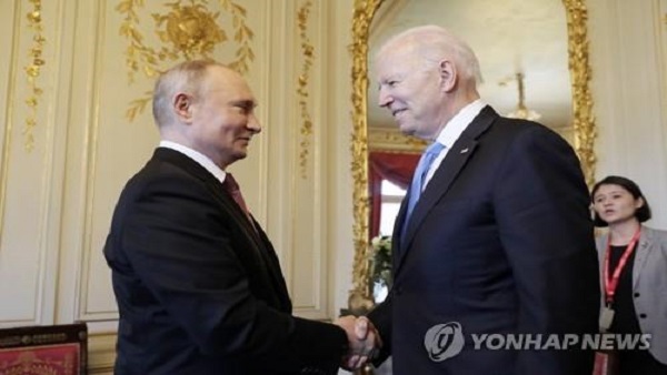 바이든-푸틴 첫 정상회담…바이든 "대면 만남은 좋은 일"