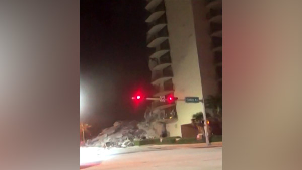 美 마이애미 12층 아파트 일부 붕괴…99명 소재 불명