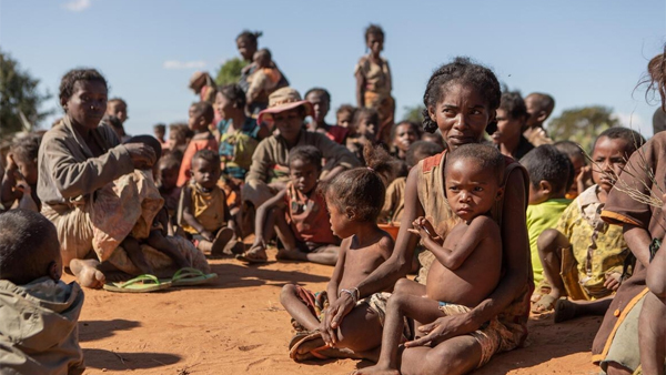 [World Now] 진흙, 벌레 먹는 아이들…죽어 가는 '풍요의 땅' 마다가스카르