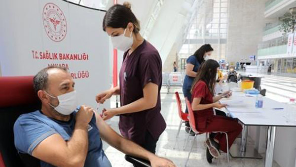 터키, 변이 바이러스 확산 중인 인도 등 6개국에서 입국 금지