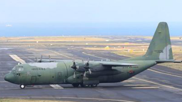 "96명 탑승 필리핀 군 수송기 추락…29명 사망·17명 실종"