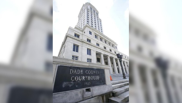 미국 마이애미 28층 법원청사도 '균열'…"전면 폐쇄"