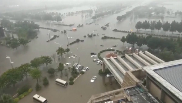中 허난성 폭우 사망자 33명으로 늘어…수재민 300만명