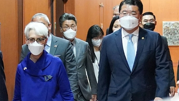 셔먼, 한미바카라 전략대화서 "한반도 비핵화 위한 한미 공조 강조"