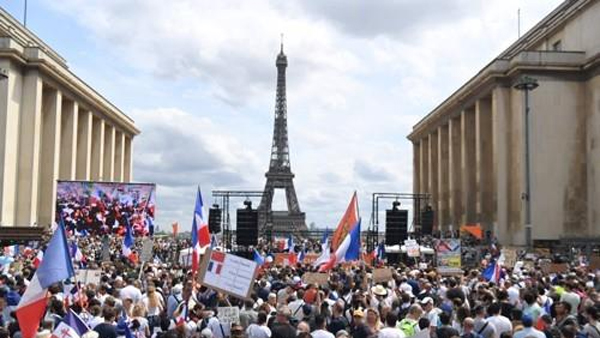 프랑스 전역에서 2주째 '백신 증명서' 반대 시위…11만명 운집