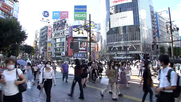 올림픽 개최 도쿄 코로나 확진 연일 최다…5천명도 넘어
