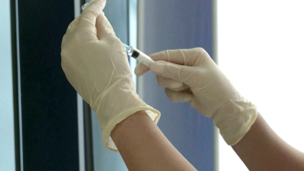 러시아 "군인 140만 명 전원 코로나 백신 접종 완료"