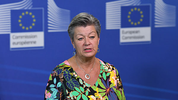 EU 집행위원 "보호 필요한 아프간인 재정착 쿼터 늘려야"