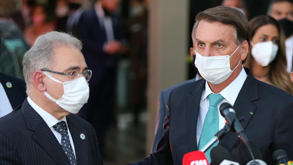 브라질 보건장관, '마스크 의무화' 반대…"방역 혼선" 비난쇄도