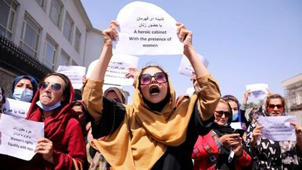 여성 시위 확산하자…탈레반, 최루탄에 경고 사격