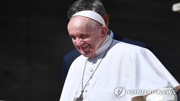 슬로바키아 방문한 교황, 집시에 대한 편견과 차별 비판
