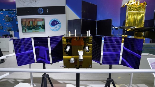 중국, 첫 태양탐사위성 띄운다‥28일 에어쇼서 공개