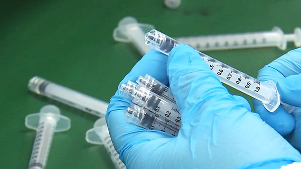 파우치 "내달초 미국 내 5∼11세 어린이 백신 접종 가능할 듯"