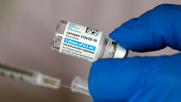 미 CDC, 면역체계 손상자에게 코로나19 '4차 접종' 권고