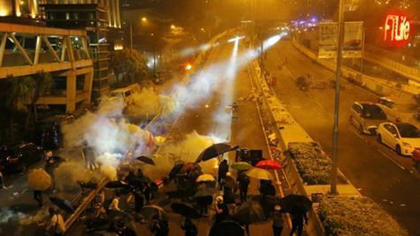 홍콩 대학 강의실에 CCTV 등장‥"보안법 강의 들어야 졸업 가능"