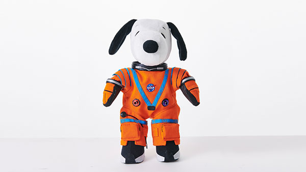 [World Now] '스누피' 달 궤도 간다‥오렌지색 우주복 입고 우주로