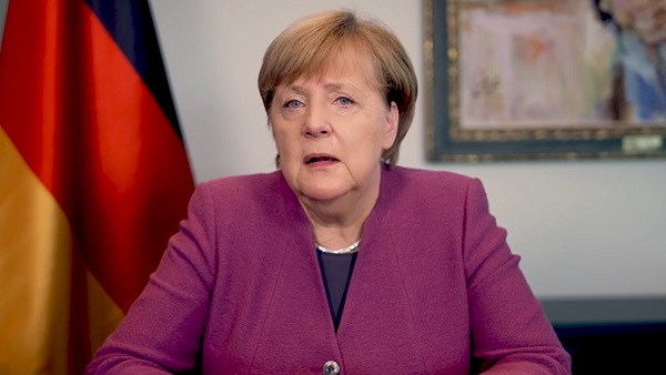 메르켈의 마지막 호소 "오미크론 전염성 강해…백신 접종받으라"