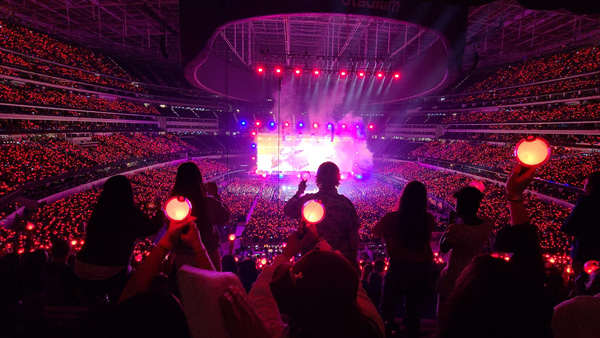 BTS LA 콘서트 티켓 판매 394억원‥9년 만에 글로벌 최대 흥행