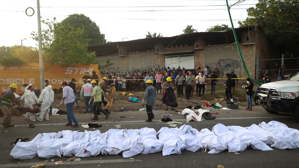 [World Now] 참사 당시 160명 빼곡히‥"트럭 안 위치가 생사 갈랐다"
