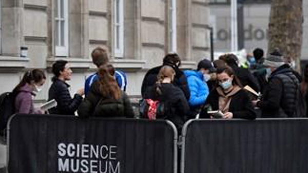 WHO "오미크론, 1.5∼3일만에 감염자 2배로"