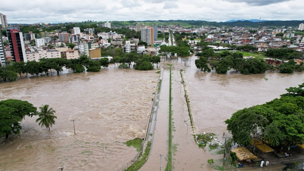 브라질 북동부서 두 달째 폭우‥댐 2곳 붕괴