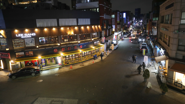 코자총 "영업시간 제한 즉각 철폐해야"‥밤 10시부터 점등시위