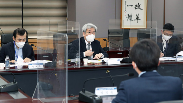 우크라이나 사태 수출입 기업들에 2조원 긴급 금융지원