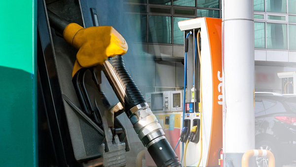 휘발윳값 10주 연속 상승 끝에 찔끔 하락, 소비자물가 4% 넘을까?