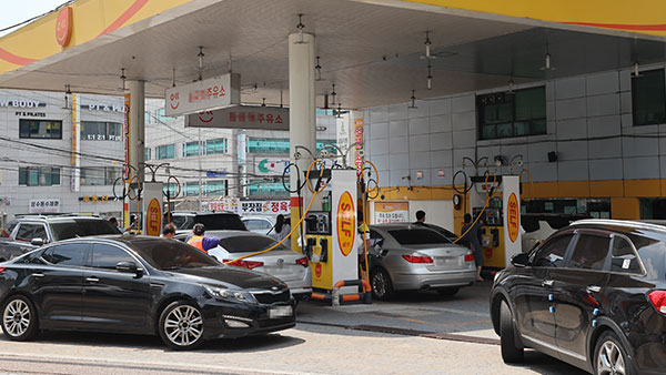 유류세 추가 인하 일주일‥L당 휘발유 42원↓·경유 27원↓