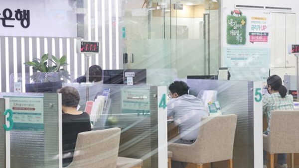 예·적금에 몰리는 자금‥5월 통화량 29.8조↑, 반년만에 최대폭