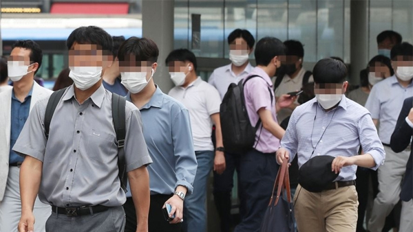 한국 근로시간 10년간 10% 감소‥여전히 OECD 5위