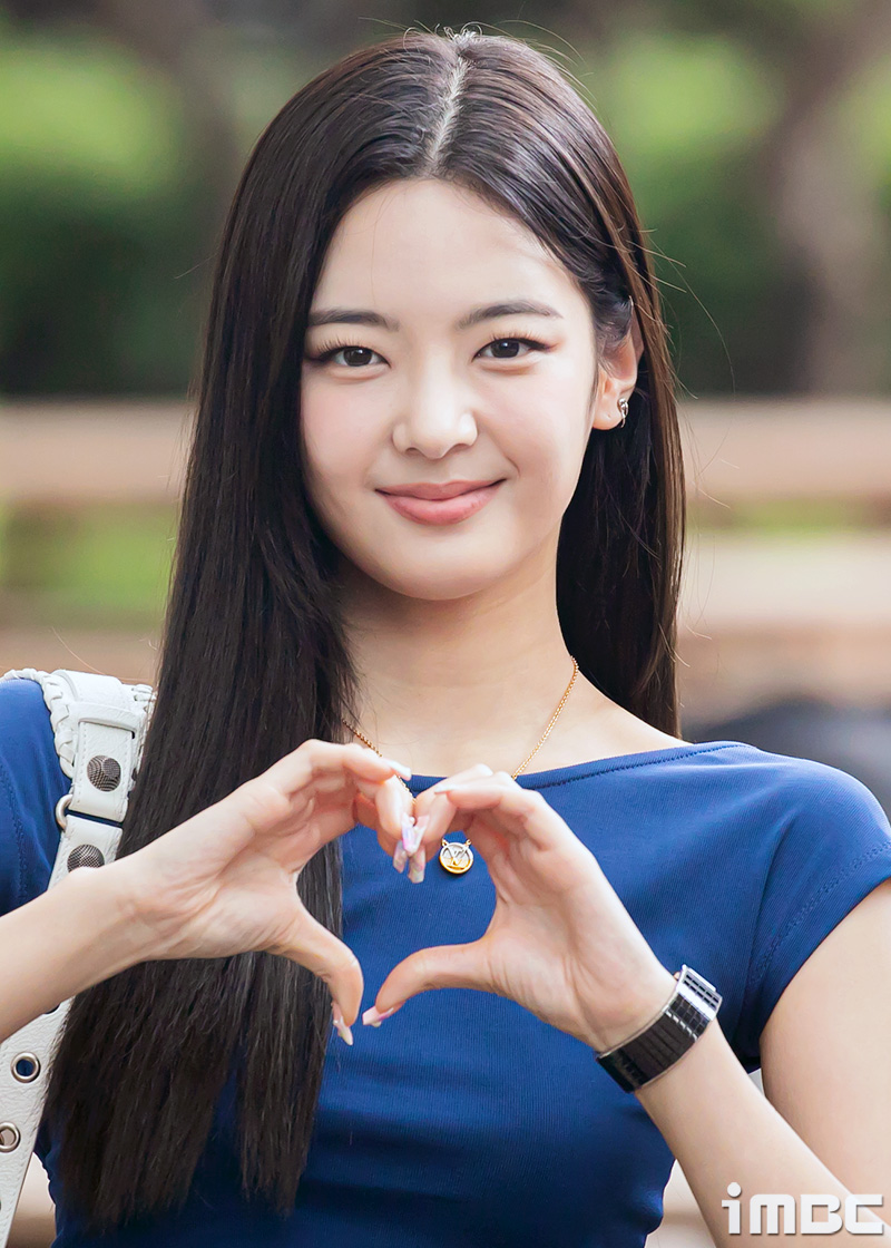 [포토] 있지 리아, 'So 러블리 하트~'