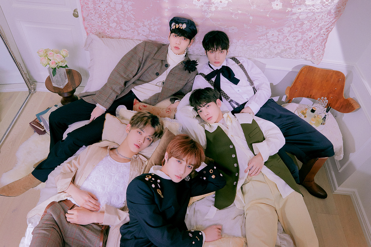 투모로우바이투게더  싱글 3집 GOOD BOY GONE BAD 오리콘 차트 정상