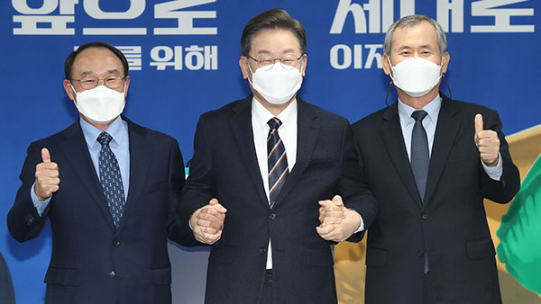 민주당 선대위, 부석종 前해군총장·박선우 前연합사부사령관 영입