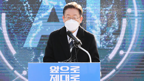 '사퇴 압박 의혹' 李 무혐의에 與 "무고한 정치공세" 野 "권력에 면죄부"