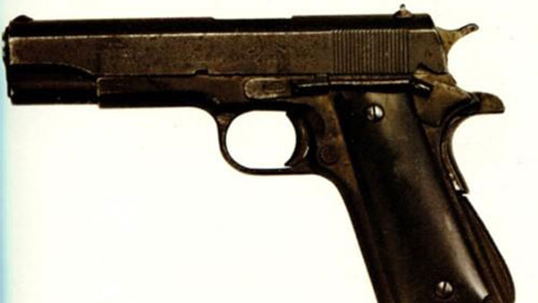 퇴역 고속정서 권총 3정 분실‥"총알 장전은 안돼"